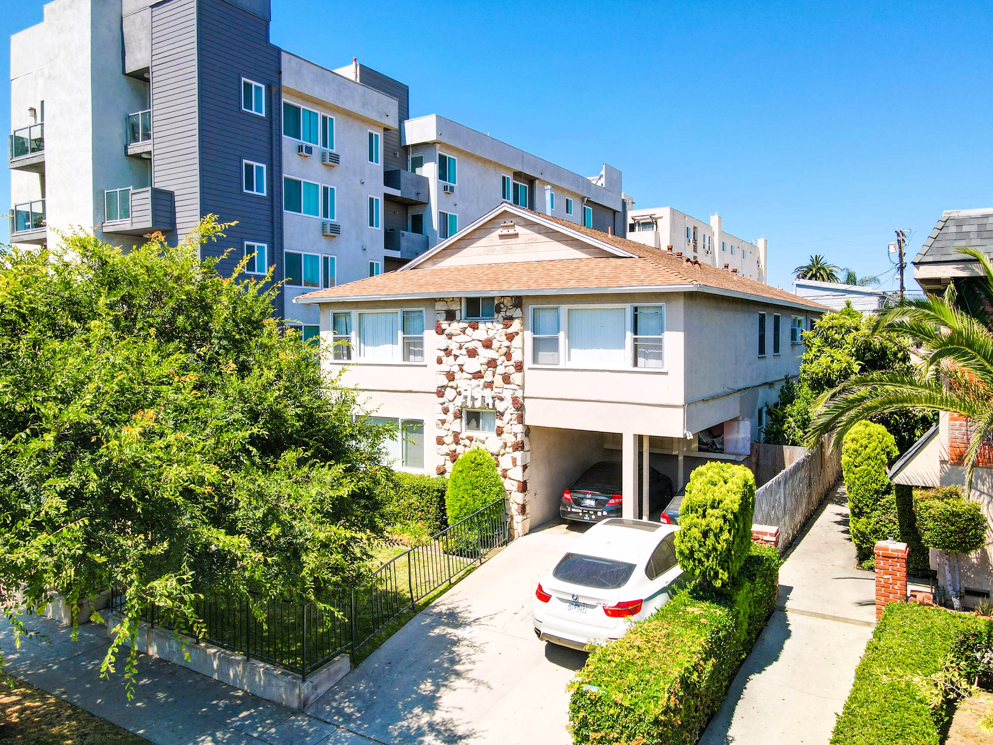 3754 Vinton Ave, Los Angeles, CA 90034 — building exterior