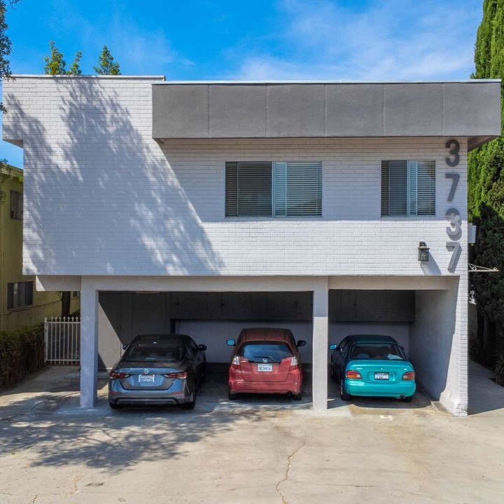 3737 Vinton Ave, Los Angeles, CA 90034 — building exterior