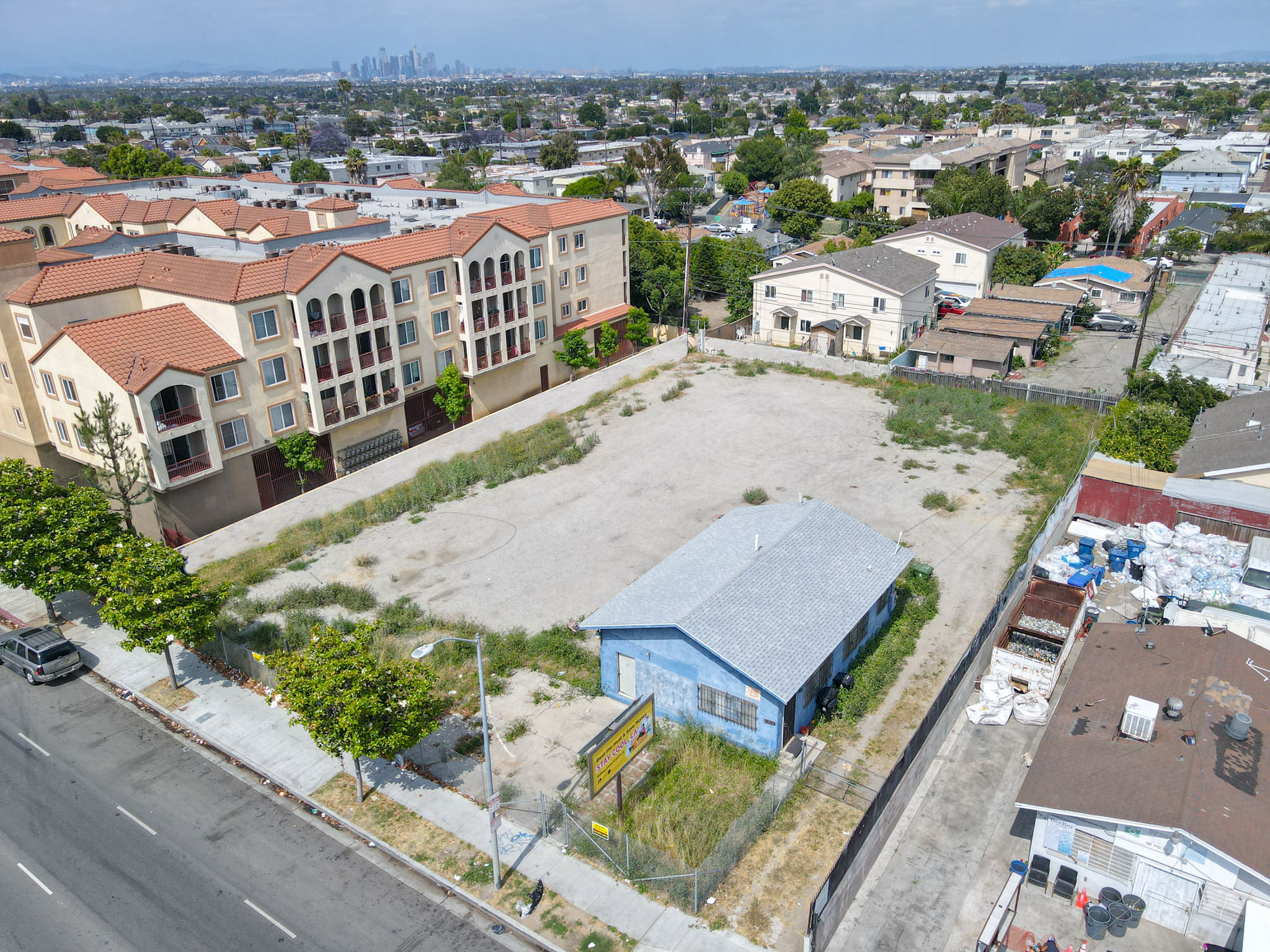 6200-6206 Crenshaw, Los Angeles, CA — building exterior